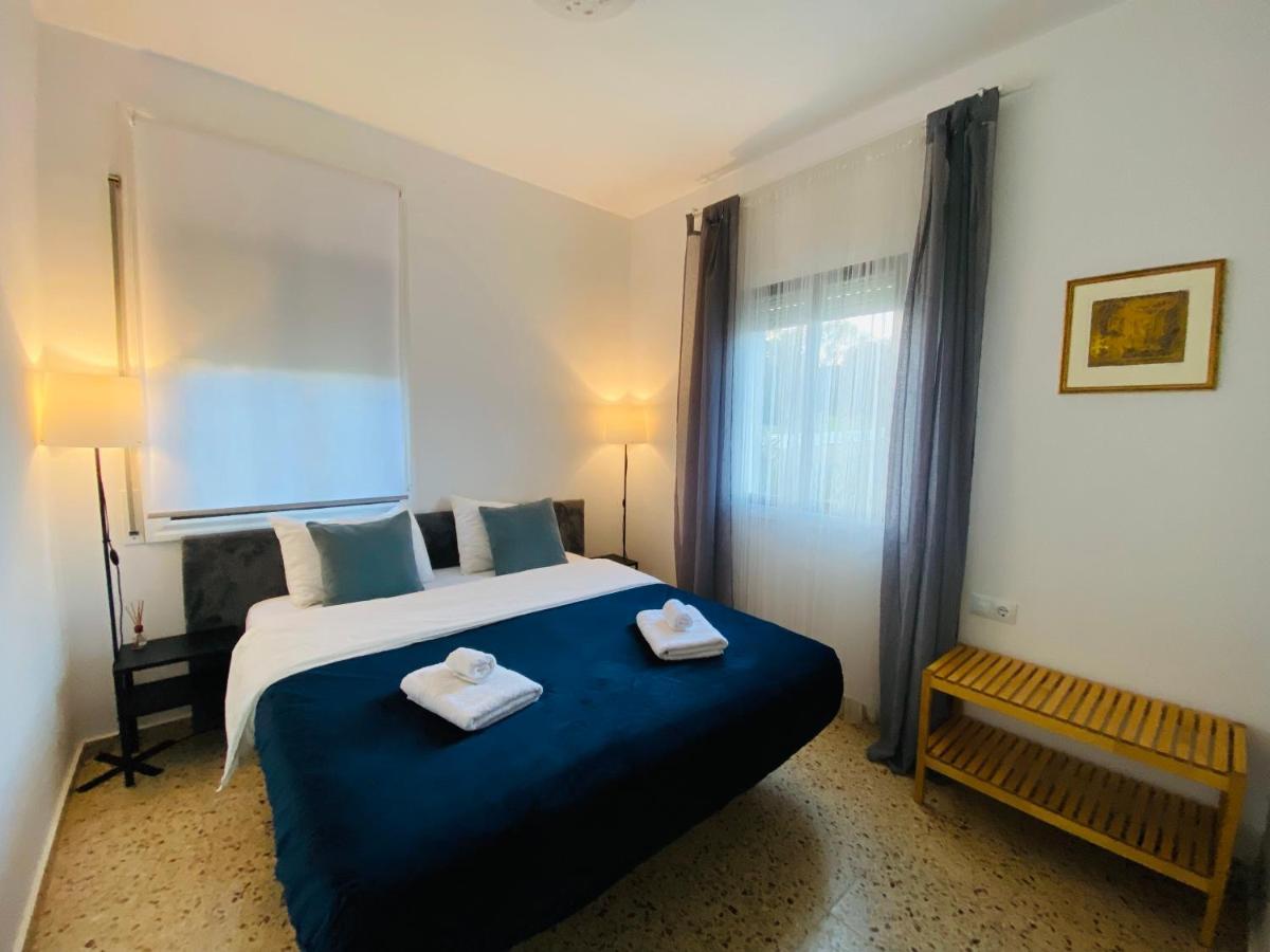 Charming Apartment In A Duplex With Garden & Balcony Cunit Ngoại thất bức ảnh